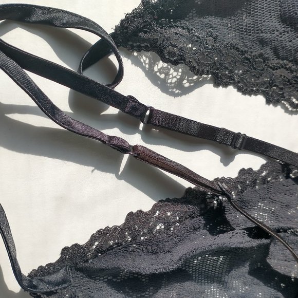 Victoria's Secret Black Lace Lingerie sz M - Picture 8 of 8